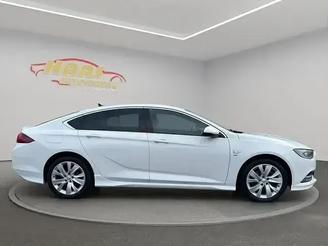 Gebraucht Opel Insignia Dynamic 170 PS (125 kW) 2020 Weiß Limousine