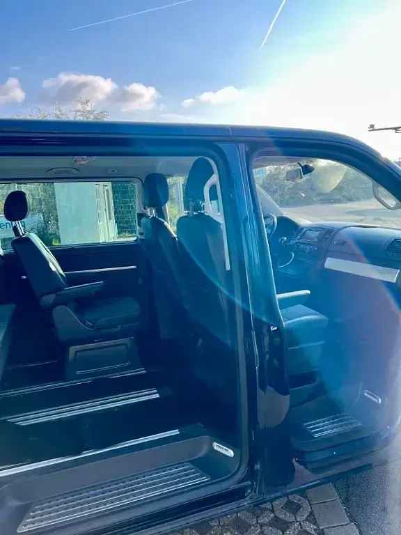 Gebraucht VW Multivan 179 PS (131 kW) 2015 Schwarz Van / Kleinbus