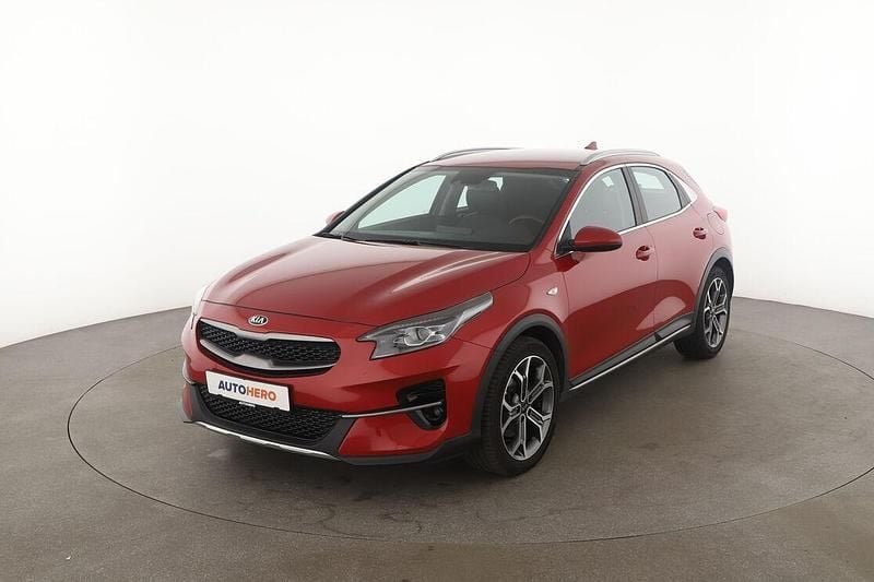 Rot Gebraucht 2019 Kia XCeed Vision SUV | 15.370 € (Guter Preis) - Bild 1/3