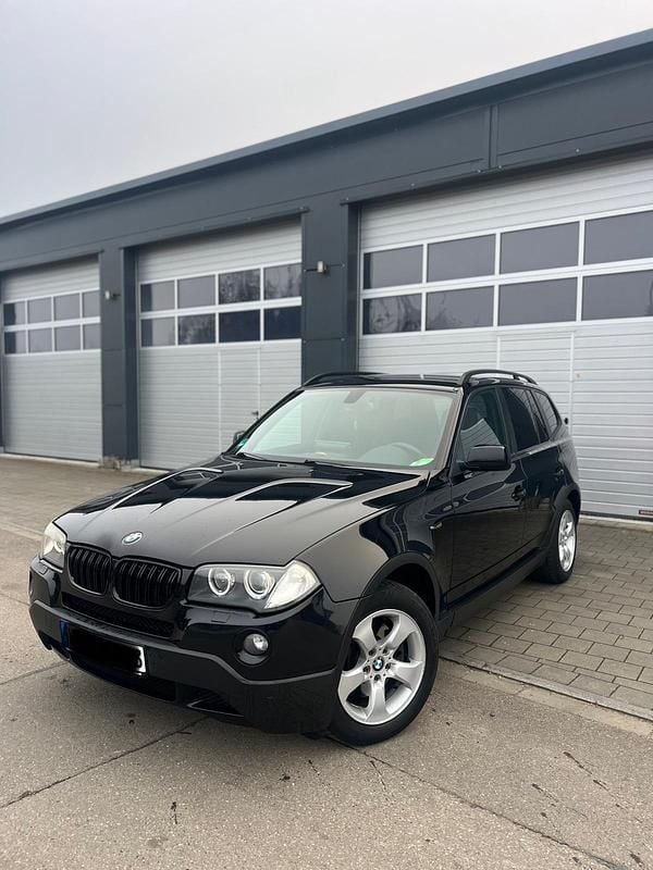 Schwarz Gebraucht 2008 BMW X3 Sport Line SUV | 5.999 € (Teuer) - Bild 1/4