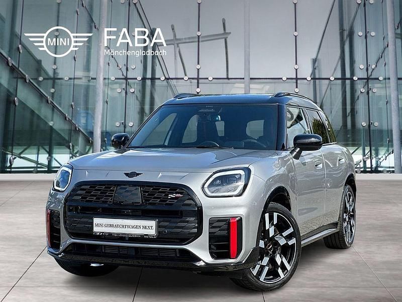 Grau Gebraucht 2024 Mini John Cooper Works Countryman SUV | 48.450 € (Teuer) - Bild 1/4