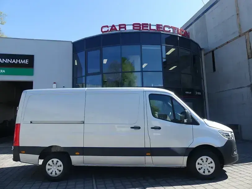 Gebraucht Mercedes Sprinter 170 PS (125 kW) 2022 Iridiumsilber metalli (metallic) Van