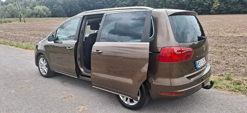 Gebraucht Seat Alhambra 140 PS (102 kW) 2011 Braun Van / Kleinbus