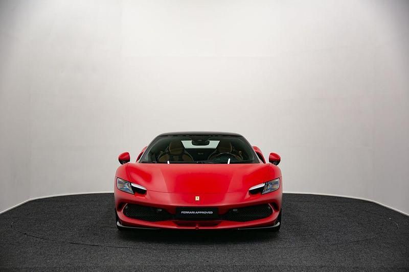 Gebraucht Ferrari 296 829 PS (609 kW) 2023 Rot