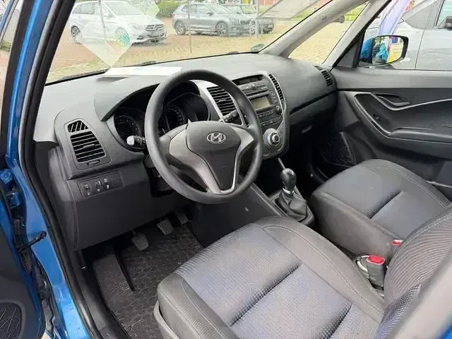 Gebraucht Hyundai ix20 Classic 90 PS (66 kW) 2016 Blau Kleinwagen