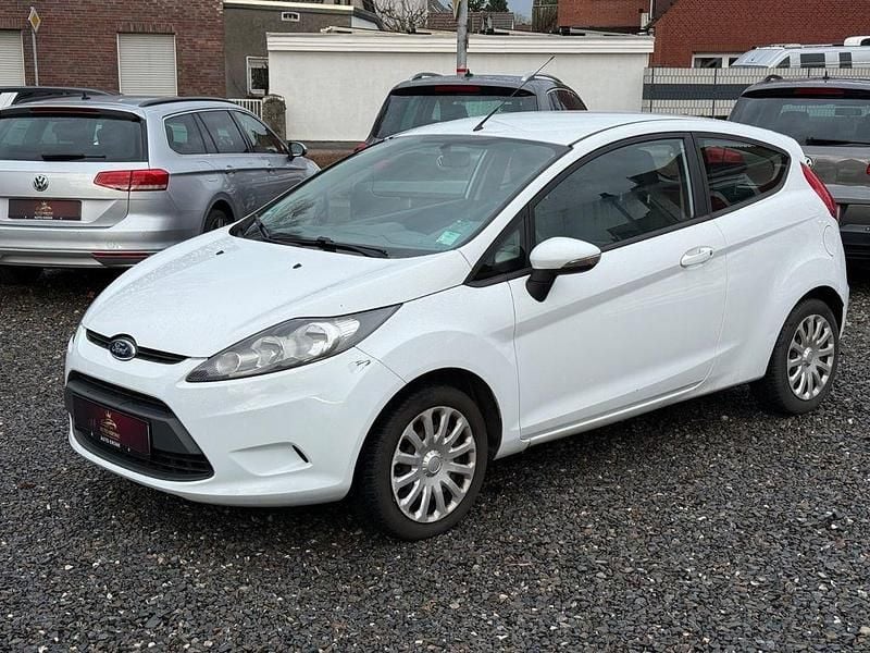 Gebraucht Ford Fiesta Trend 60 PS (44 kW) 2010 Weiß Kleinwagen