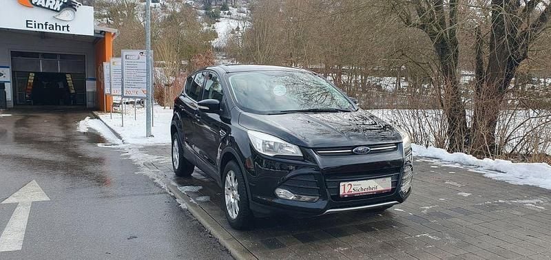 Schwarz Gebraucht 2015 Ford Kuga Trend SUV | 8.590 € (Fairer Preis) - Bild 1/4