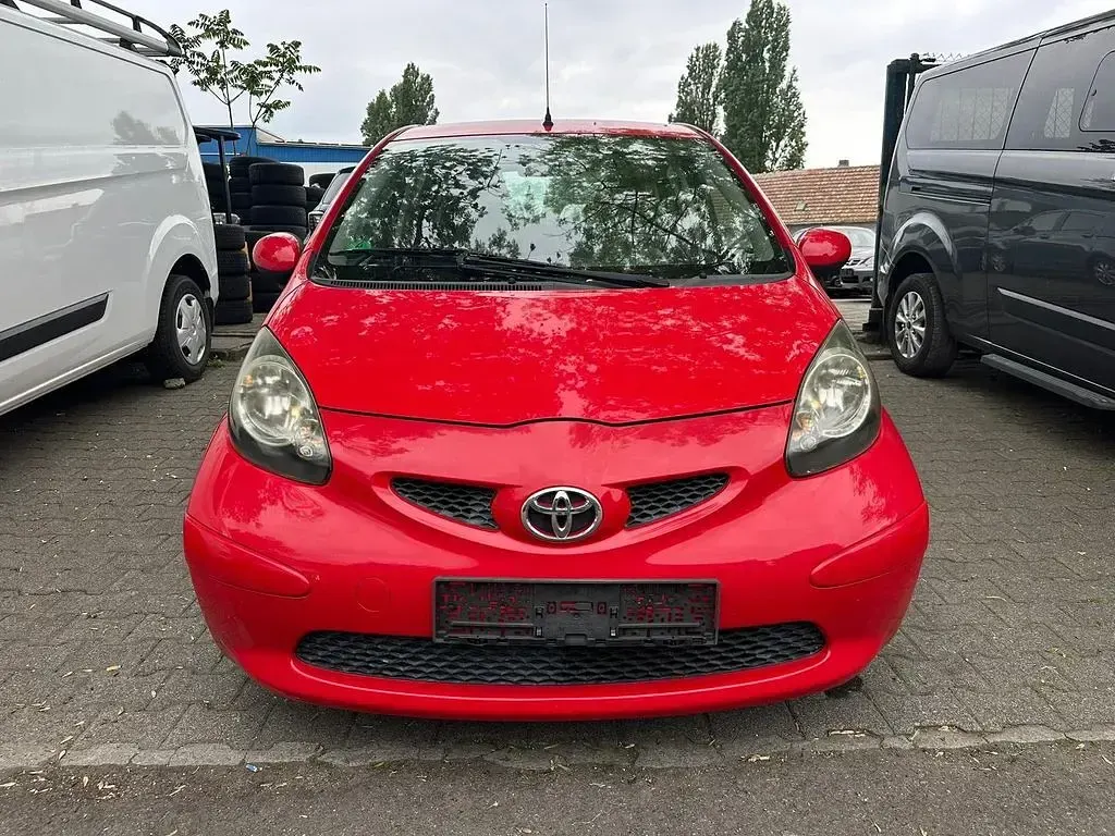Gebraucht Toyota Aygo Cool 68 PS (50 kW) 2006 Rot Kleinwagen