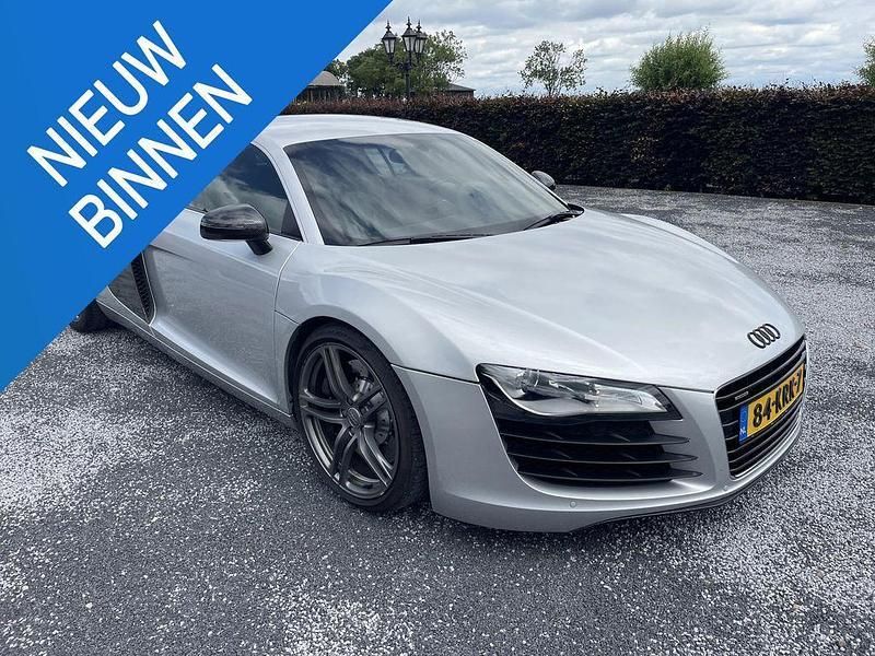 Grau Gebraucht 2010 Audi R8 Coupé Sport Coupé | 52.500 € (Superpreis) - Bild 1/4