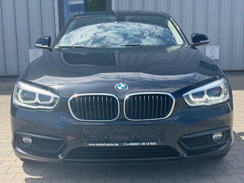Gebraucht BMW 120 Advantage 190 PS (139 kW) 2017 Black sapphire metallic Kleinwagen