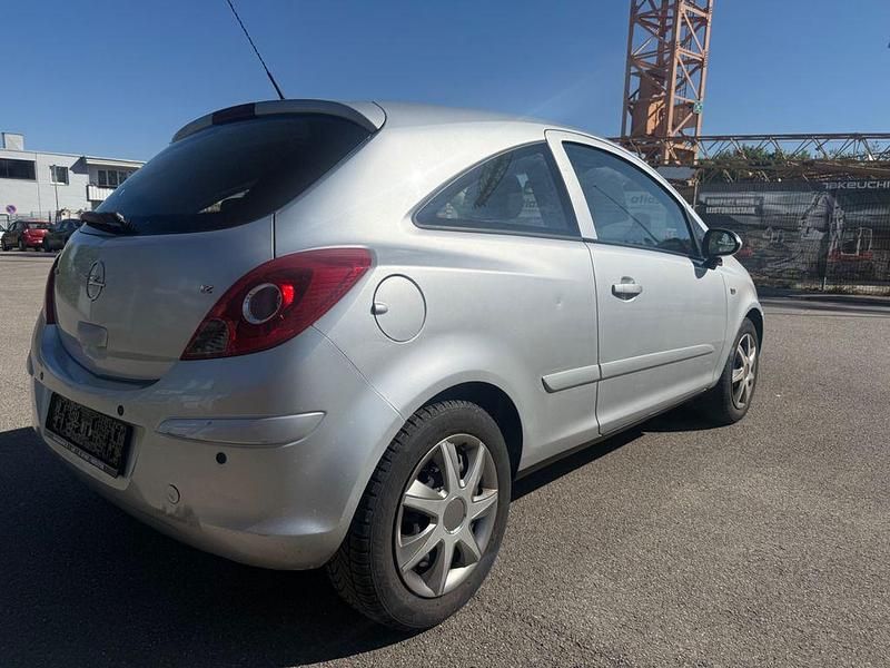 Gebraucht Opel Corsa 80 PS (58 kW) 2007 Silber Kleinwagen