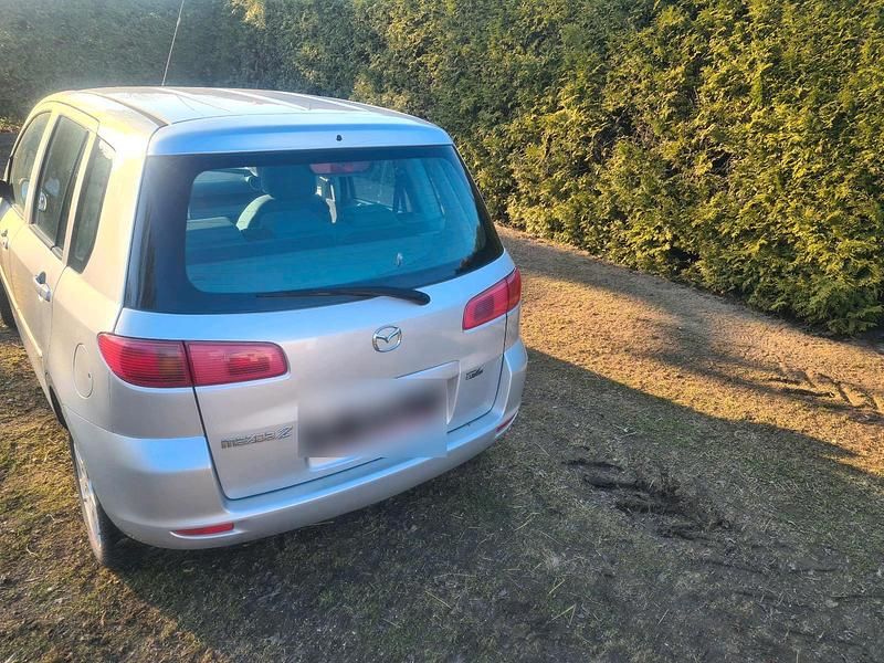 Second-hand Mazda 2 80 CP (58 kW) 2004 Argintiu Hatchback