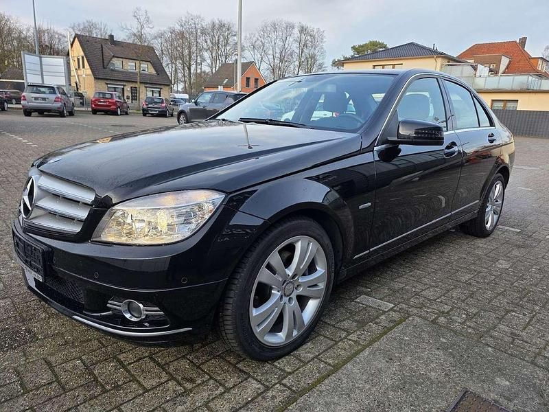 Gebraucht Mercedes C200 184 PS (135 kW) 2009 Obsidianschwarz  metalliclack Limousine