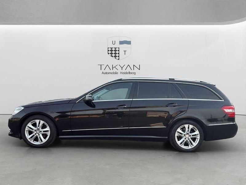 Gebraucht Mercedes E220 170 PS (125 kW) 2013 Schwarz Kombi