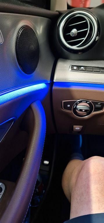 Gebraucht Mercedes E300 245 PS (180 kW) 2019 Blau Limousine