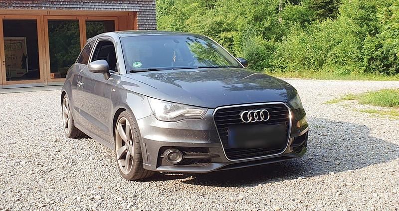 Gebraucht Audi A1 S-Line 185 PS (136 kW) 2012 Grau Kleinwagen