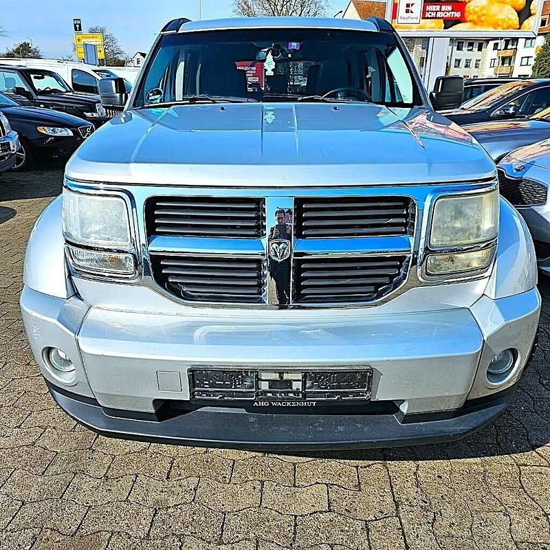 Silber Gebraucht 2009 Dodge Nitro SXT SUV | 4.450 € (Superpreis) - Bild 1/3