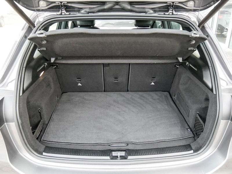 Gebraucht Mercedes B200 Progressive 120 PS (88 kW) 2021 Szary Van / Kleinbus