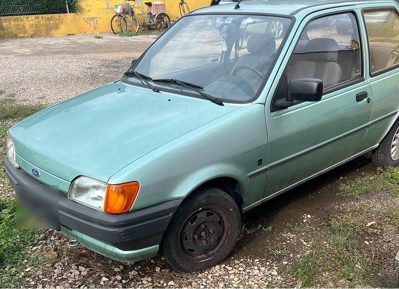 Gebraucht Ford Fiesta 50 PS (36 kW) 1992 Grün Kleinwagen