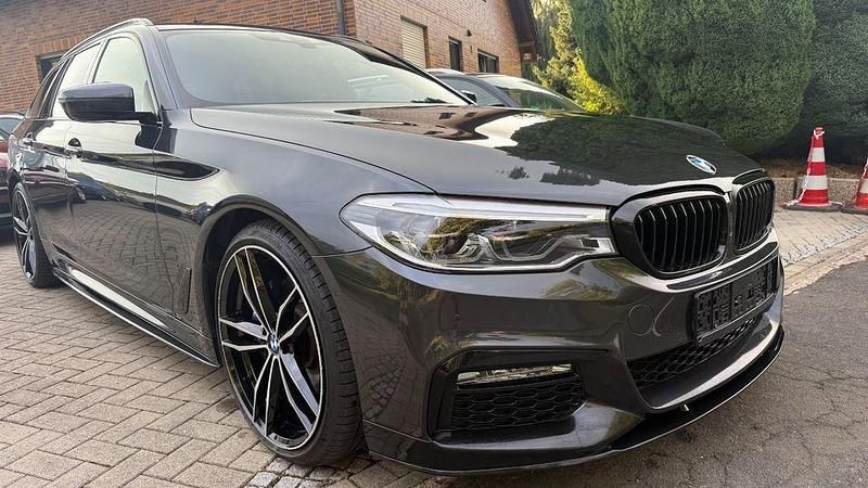 Schwarz Gebraucht 2017 BMW 530 Performance Limousine | 33.500 € (Etwas zu teuer) - Bild 1/4