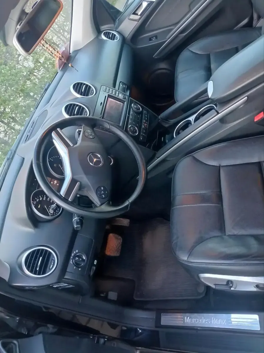 Gebraucht Mercedes ML350 231 PS (169 kW) 2011 Schwarz SUV