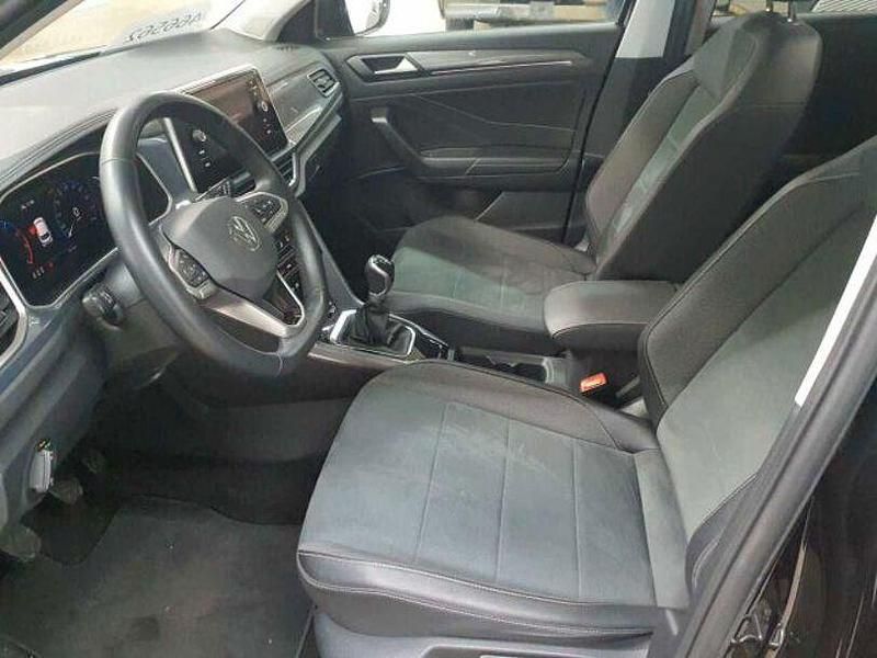 Gebraucht VW T-Roc Style 110 PS (80 kW) 2023 Deep black perleffekt SUV