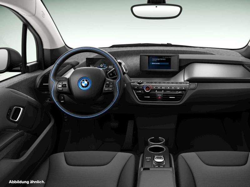 Gebraucht BMW i3 Comfort Edition 125 kW (170 PS) 2022 Capparisweiß mit akzent bmw i Kleinwagen
