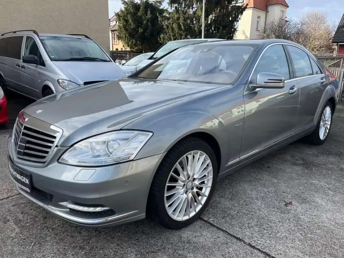 Gebraucht Mercedes S500 435 PS (319 kW) 2011 Grau Limousine