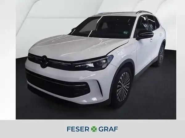Pure white Gebraucht 2025 VW Tiguan SUV | 34.740 € (Guter Preis) - Bild 1/4