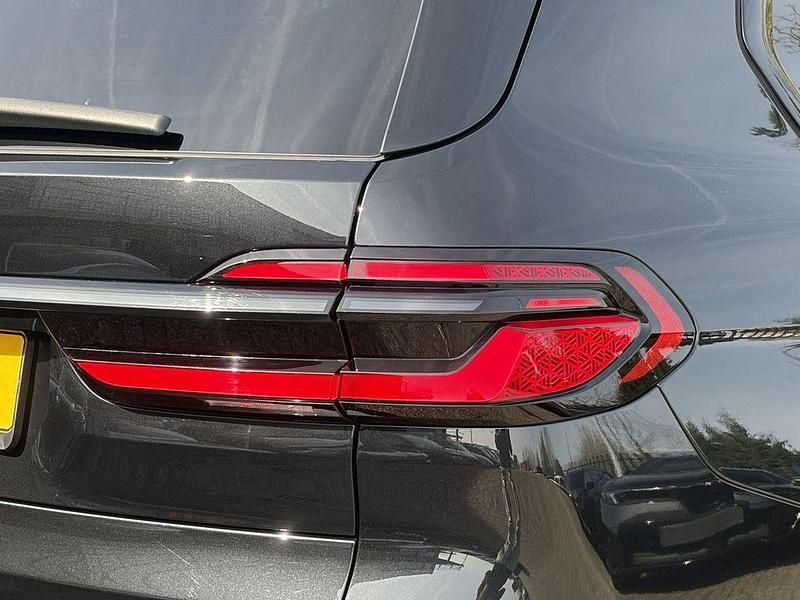 Gebraucht BMW X7 M Sport 2023 Schwarz SUV