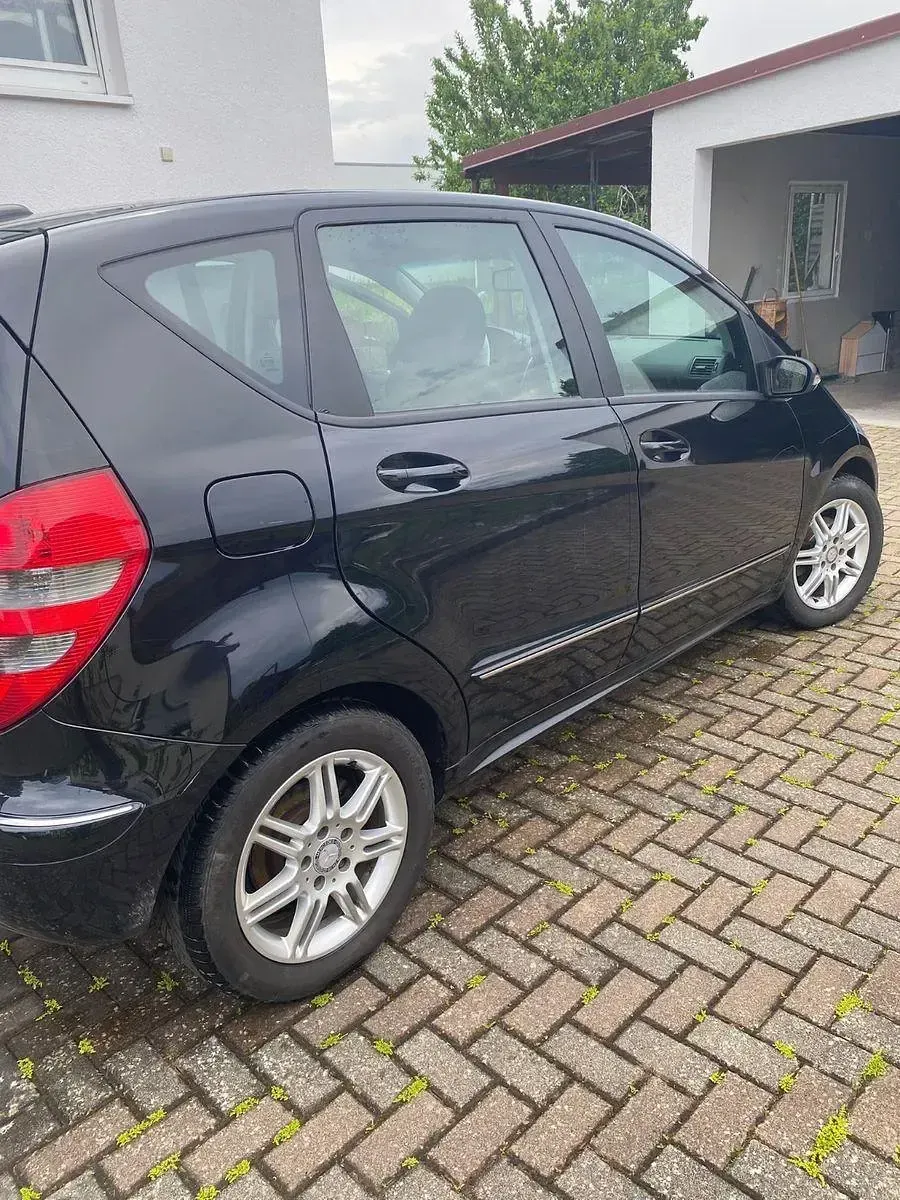 Gebraucht Mercedes A170 Avantgarde 116 PS (85 kW) 2008 Schwarz Limousine
