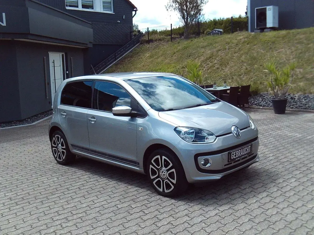 Gebraucht VW up! 60 PS (44 kW) 2016 Silber Kleinwagen
