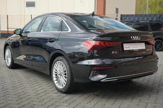 Używany Audi A3 Advanced 150 KM (110 kW) 2021 Czarny Sedan/Limuzyna