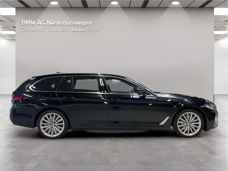 Gebraucht BMW 540 Luxury Line 333 PS (244 kW) 2023 Schwarz Kombi