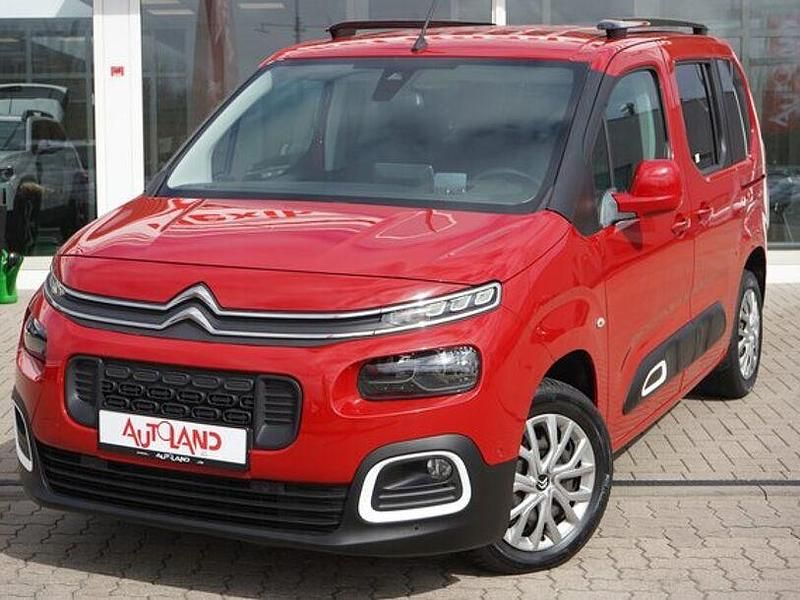 Gebraucht Citroën Berlingo Feel 131 PS (96 kW) 2019 Rot Van / Kleinbus