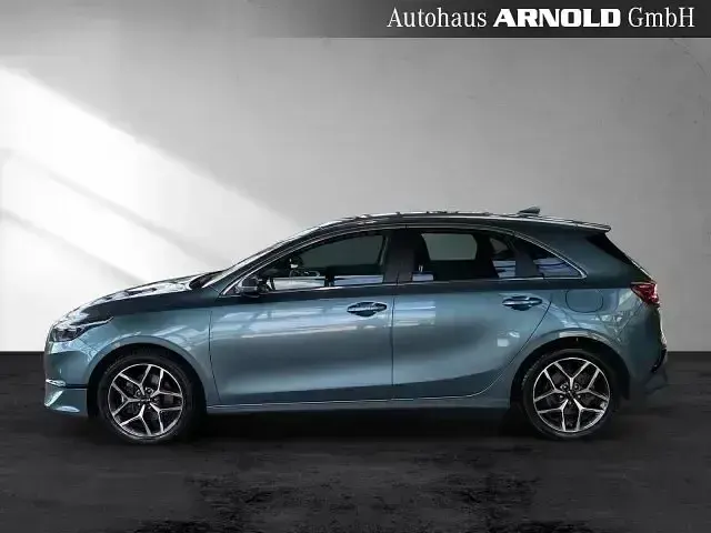 Gebraucht Kia Ceed Spirit 140 PS (102 kW) 2025 Grau Kleinwagen