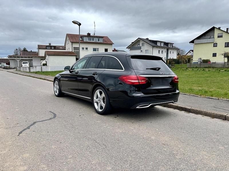 Gebraucht Mercedes C200 136 PS (100 kW) 2016 Schwarz Kombi