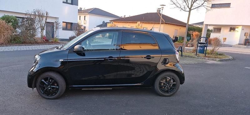 Gebraucht Smart ForFour Electric Drive Passion 60 kW (82 PS) 2021 Schwarz Cabrio