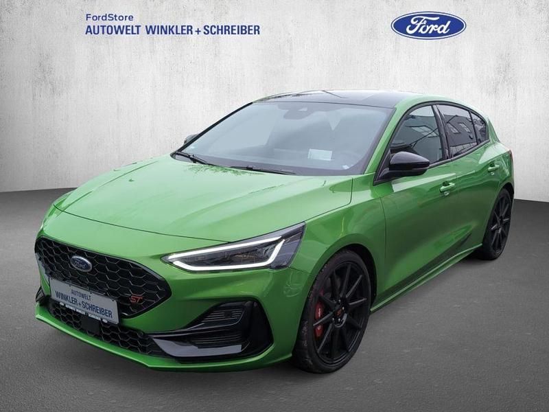 Neu Ford Focus ST 280 PS (205 kW) 2025 Mean green metallic Limousine