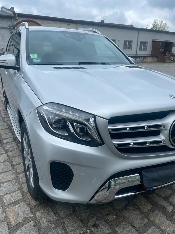 Grau Gebraucht 2017 Mercedes GLS450 SUV | 30.100 € - Bild 1/4