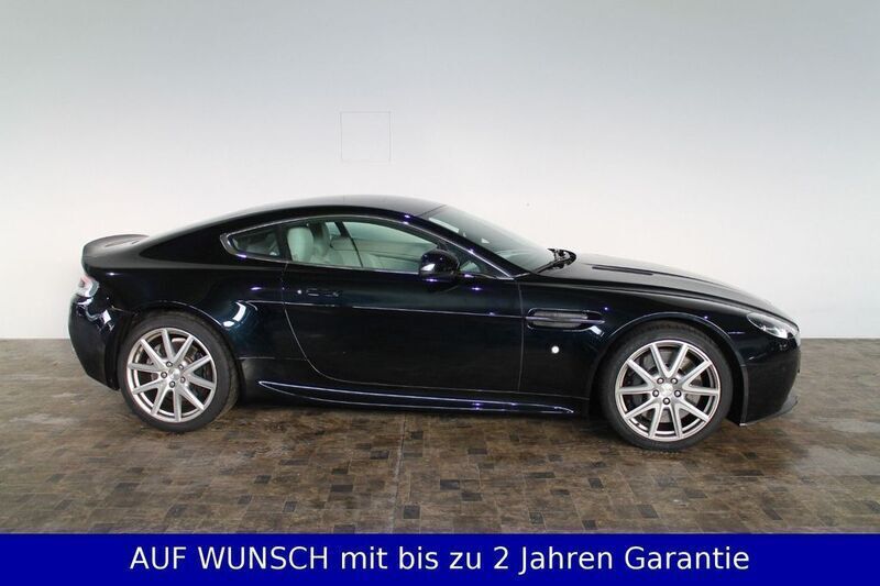 Blau Gebraucht 2017 Aston Martin V8 Vantage Coupé | 49.990 € (Fairer Preis) - Bild 1/4