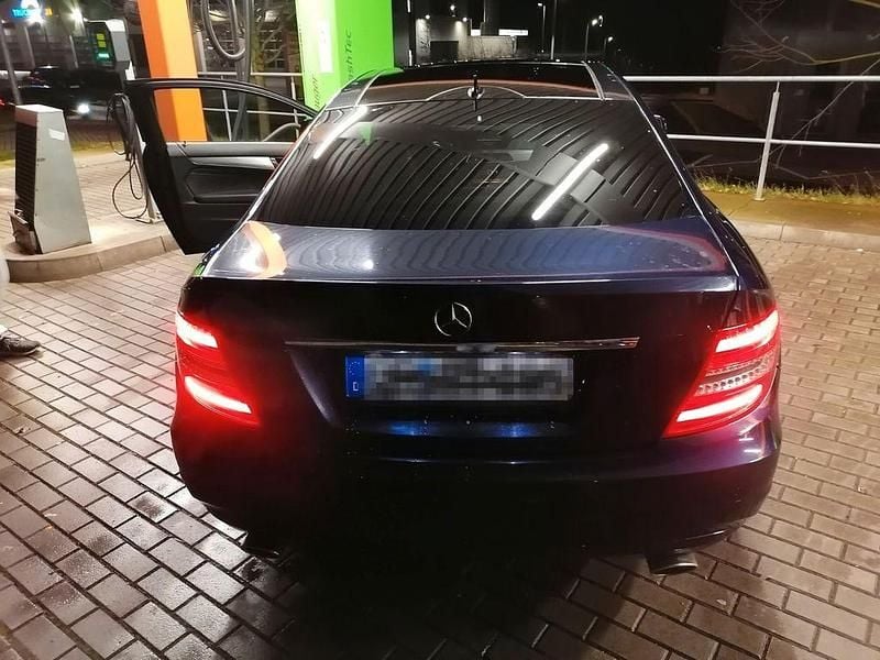 Gebraucht Mercedes C350 306 PS (225 kW) 2011 Blau Coupé