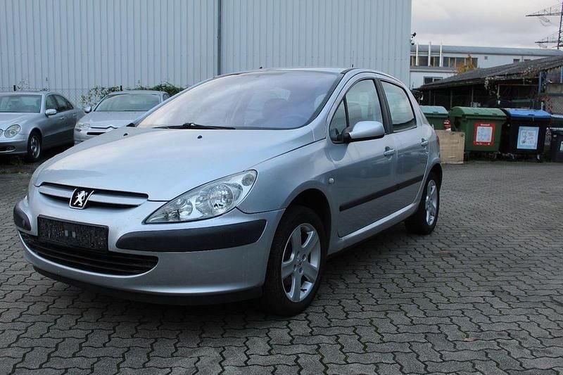 Grau Gebraucht 2004 Peugeot 307 Filou Limousine | 1.850 € (Fairer Preis) - Bild 1/4