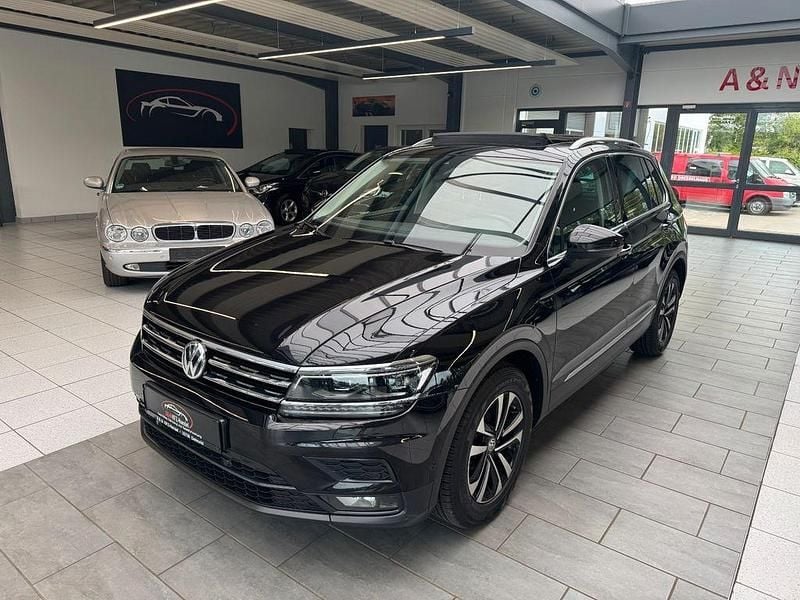 Schwarz Gebraucht 2019 VW Tiguan IQ Drive SUV | 20.900 € (Fairer Preis) - Bild 1/4