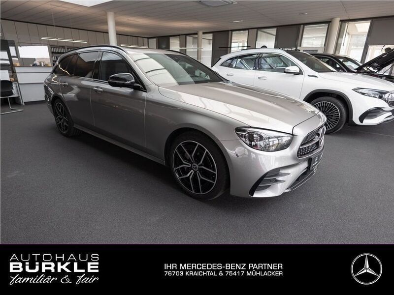 Silber Gebraucht 2020 Mercedes E300 AMG Limousine | 51.650 € - Bild 1/4