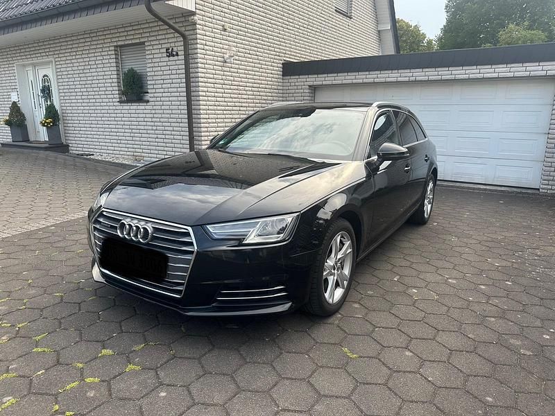 Schwarz Gebraucht 2016 Audi A4 S-Line Kombi | 13.000 € (Guter Preis) - Bild 1/4