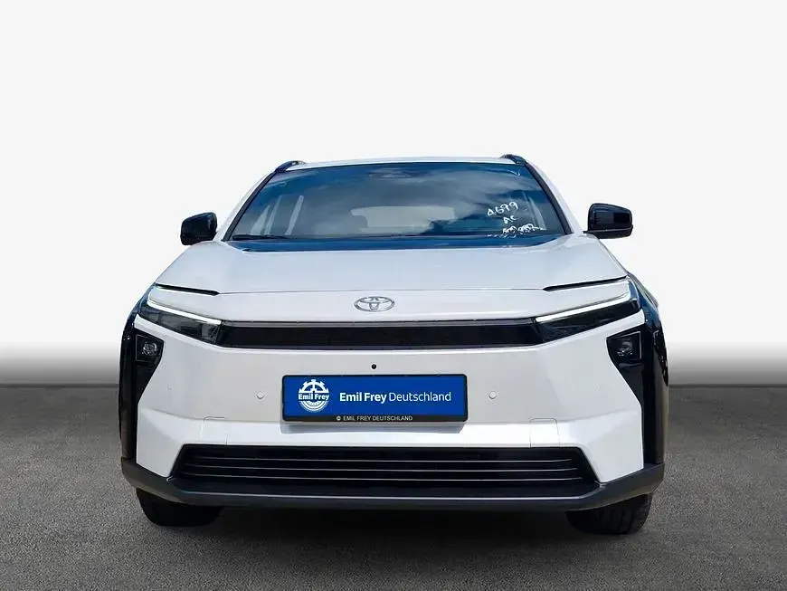 Neu Toyota bZ4X 164 kW (224 PS) 2026 Platinum white pearl SUV