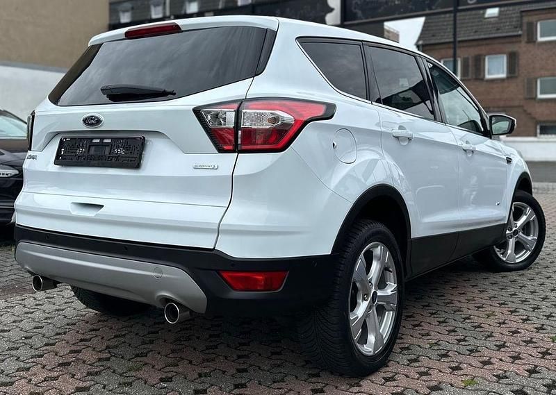 Gebraucht Ford Kuga Trend 150 PS (110 kW) 2018 Other SUV