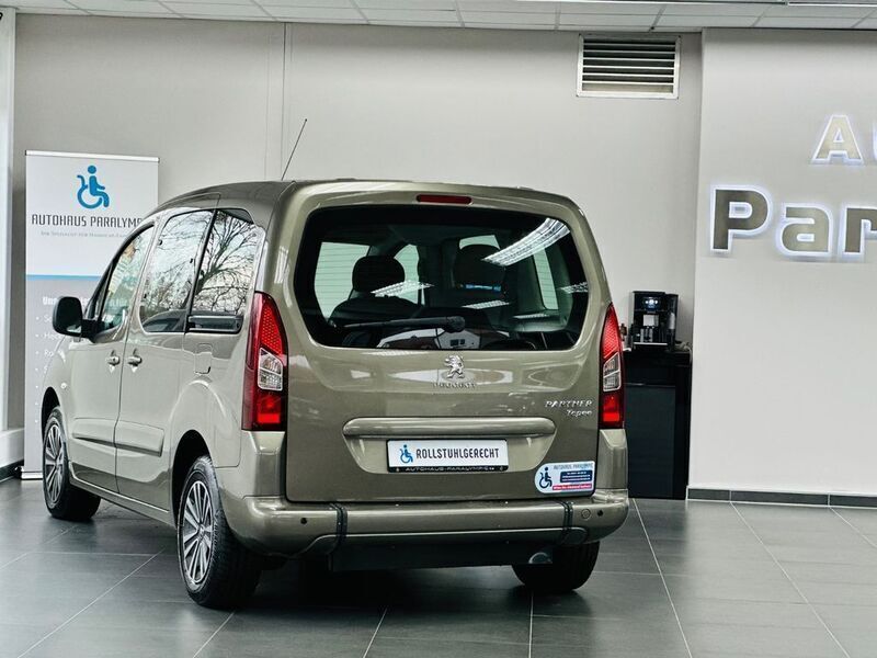 Gebraucht Peugeot Partner Tepee Active 92 PS (67 kW) 2012 Gold Van / Kleinbus