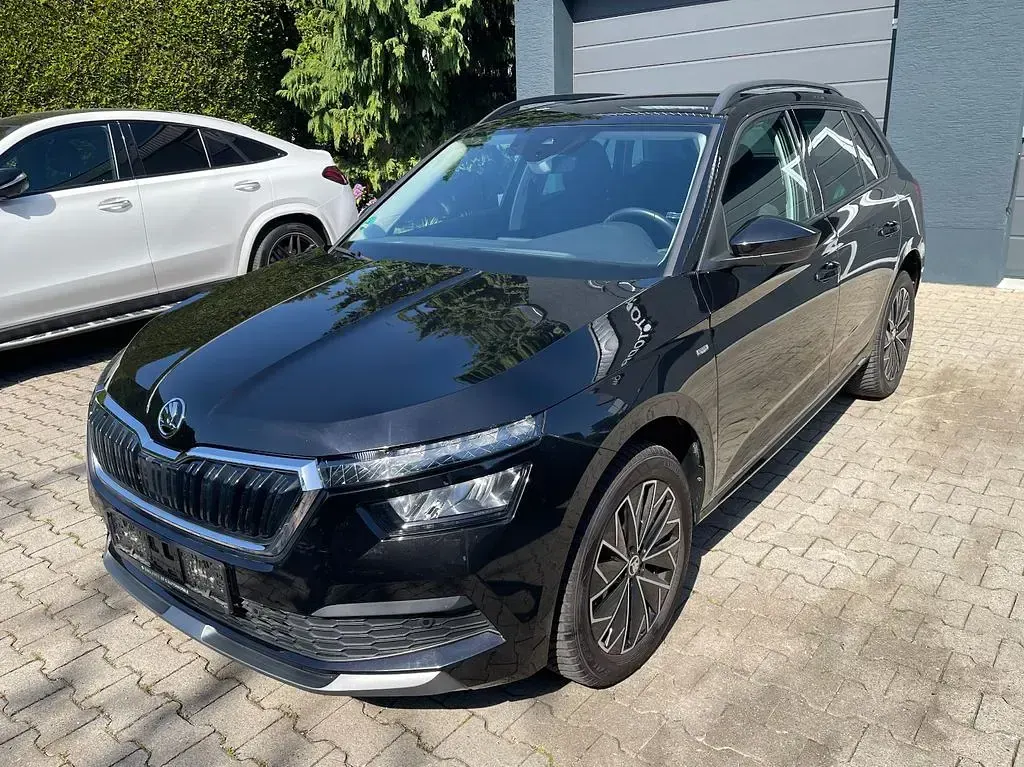 Gebraucht Skoda Kamiq Sport 110 PS (80 kW) 2021 Cerna magic/black magic SUV